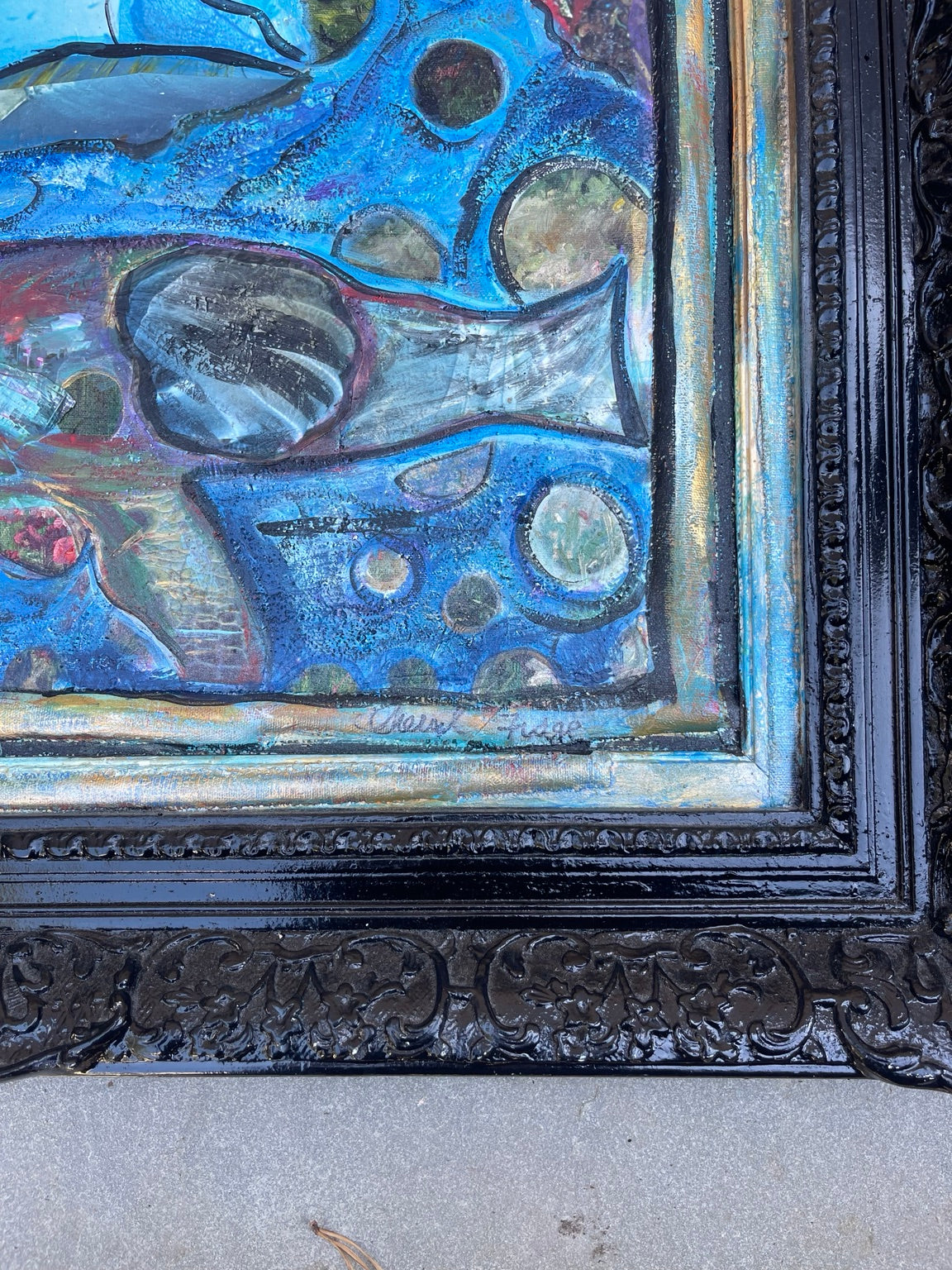 Fish tail and frame detail